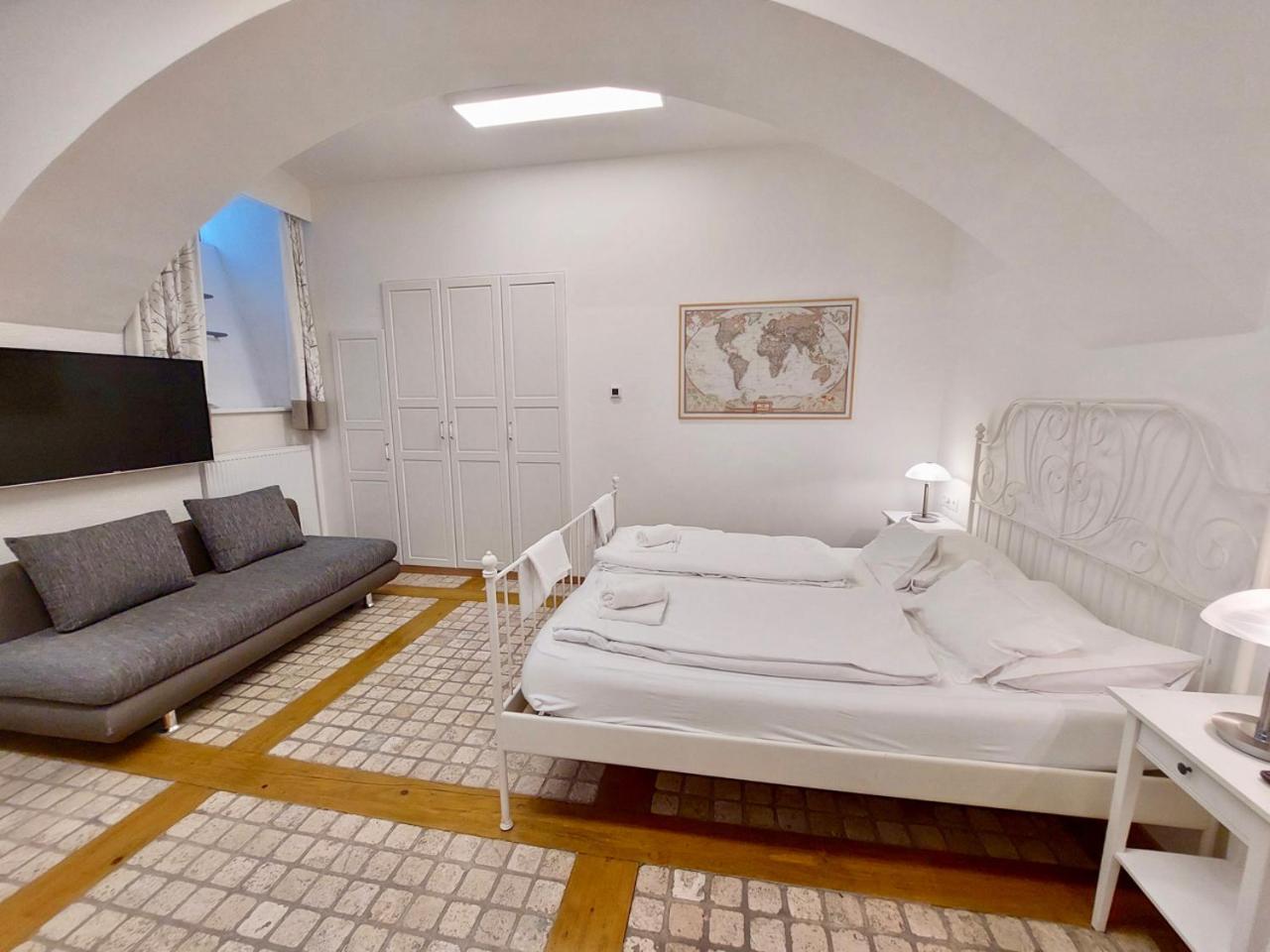 Modern Studios Near City Center Bécs Kültér fotó