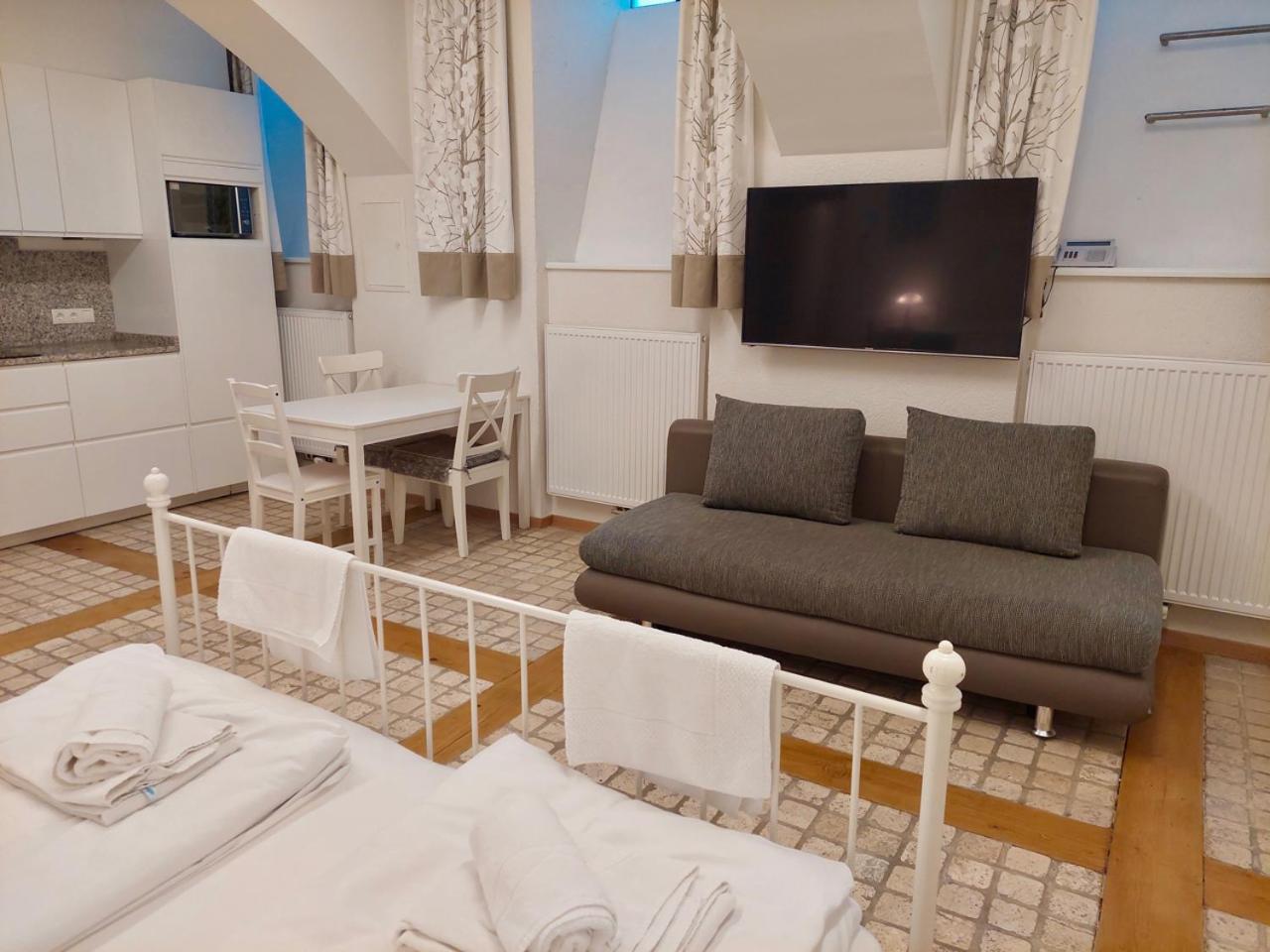 Modern Studios Near City Center Bécs Kültér fotó