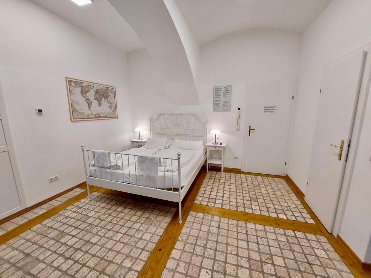 Modern Studios Near City Center Bécs Kültér fotó